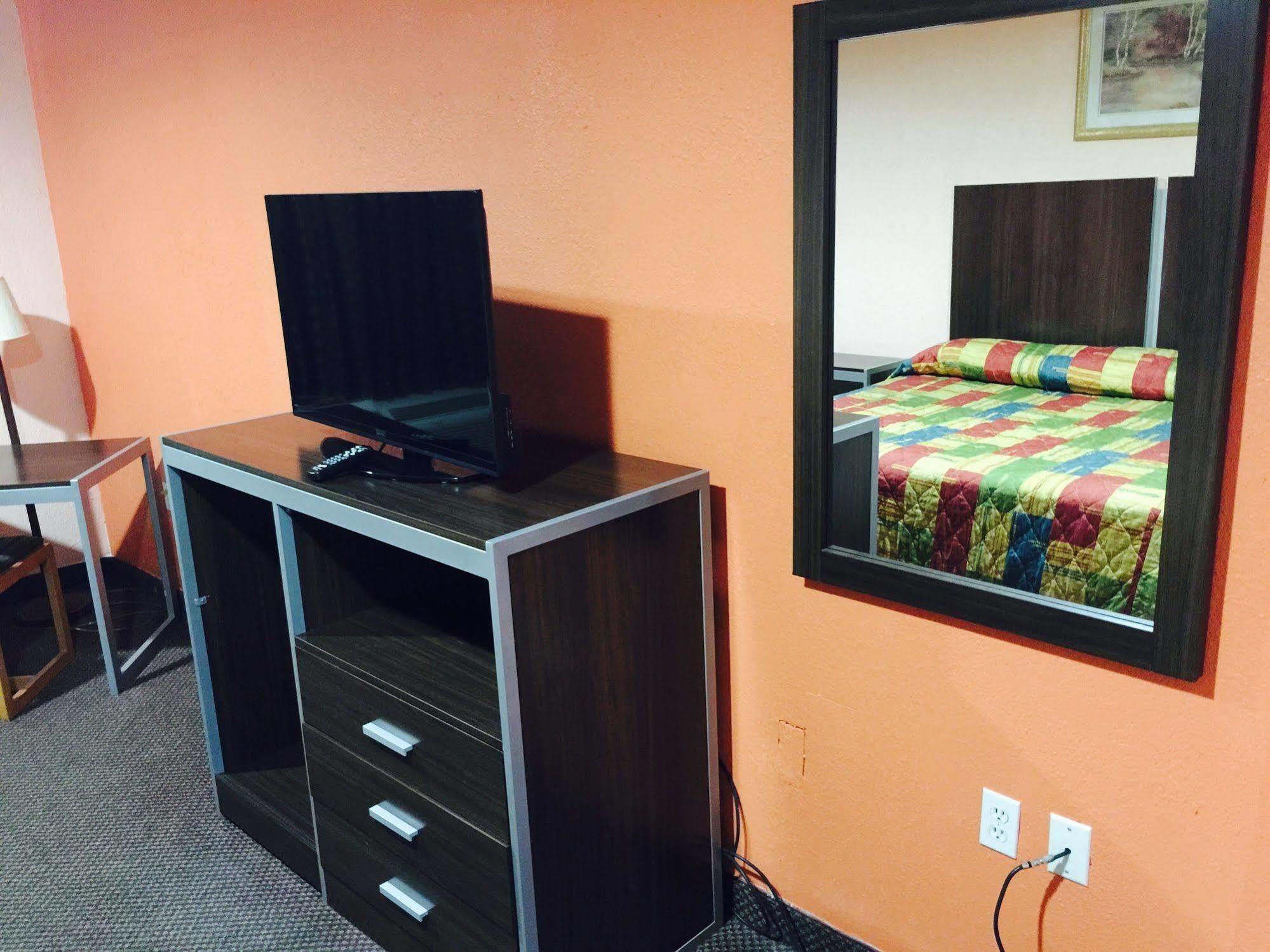 Scottish Inn & Suites Hobby Airport Houston Ngoại thất bức ảnh