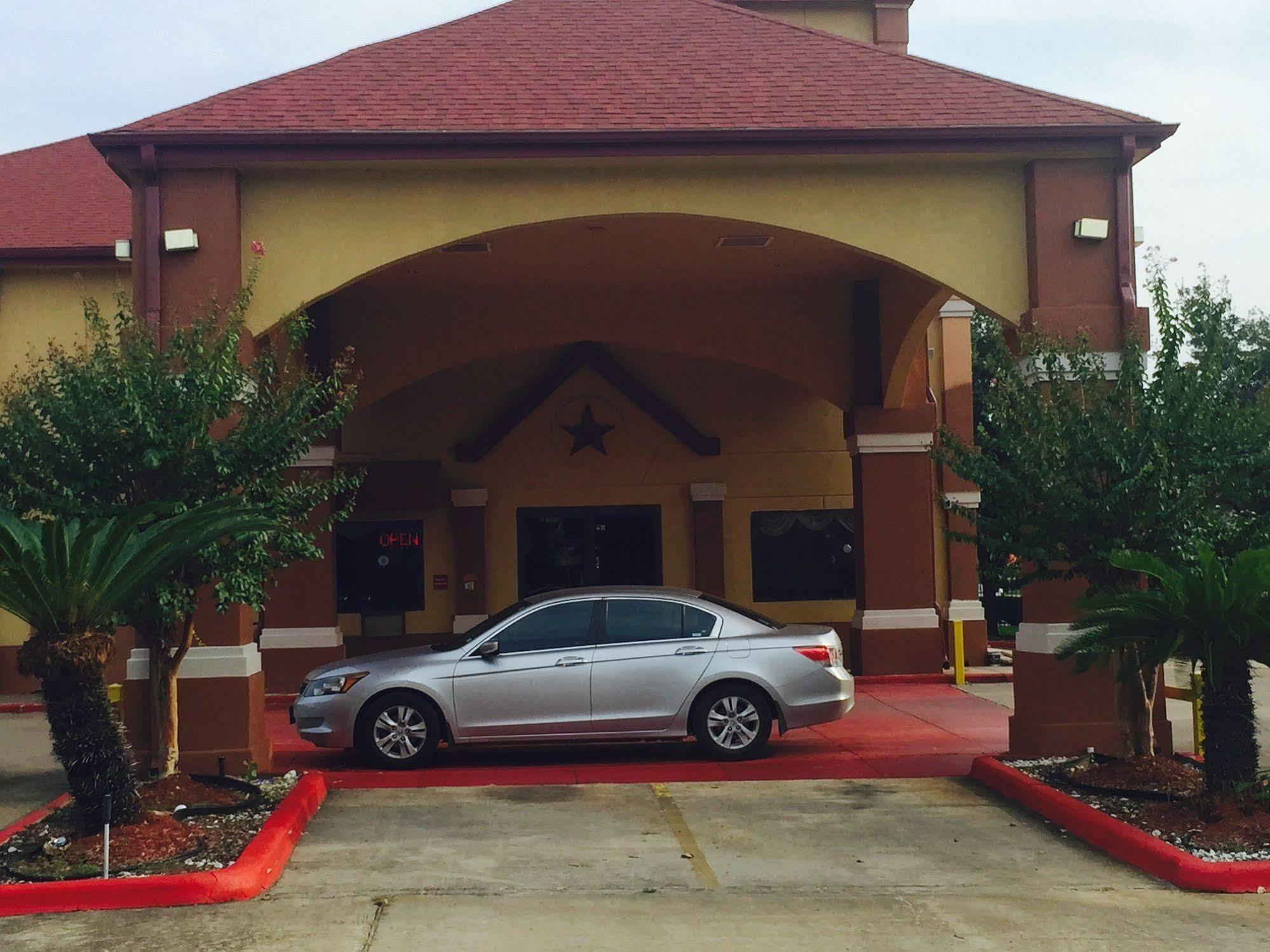 Scottish Inn & Suites Hobby Airport Houston Ngoại thất bức ảnh